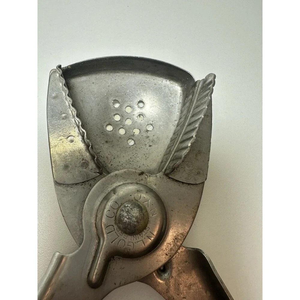 VINTAGE N.L. GOLD CO/NYC Juicer Squeezer Lime Lemon Stainless Steel USA Barware